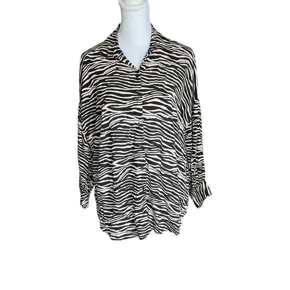 & Other Stories - Zebra Striped Oversized Button Down Blouse Shirt Sz 0 - Picture 3 of 10